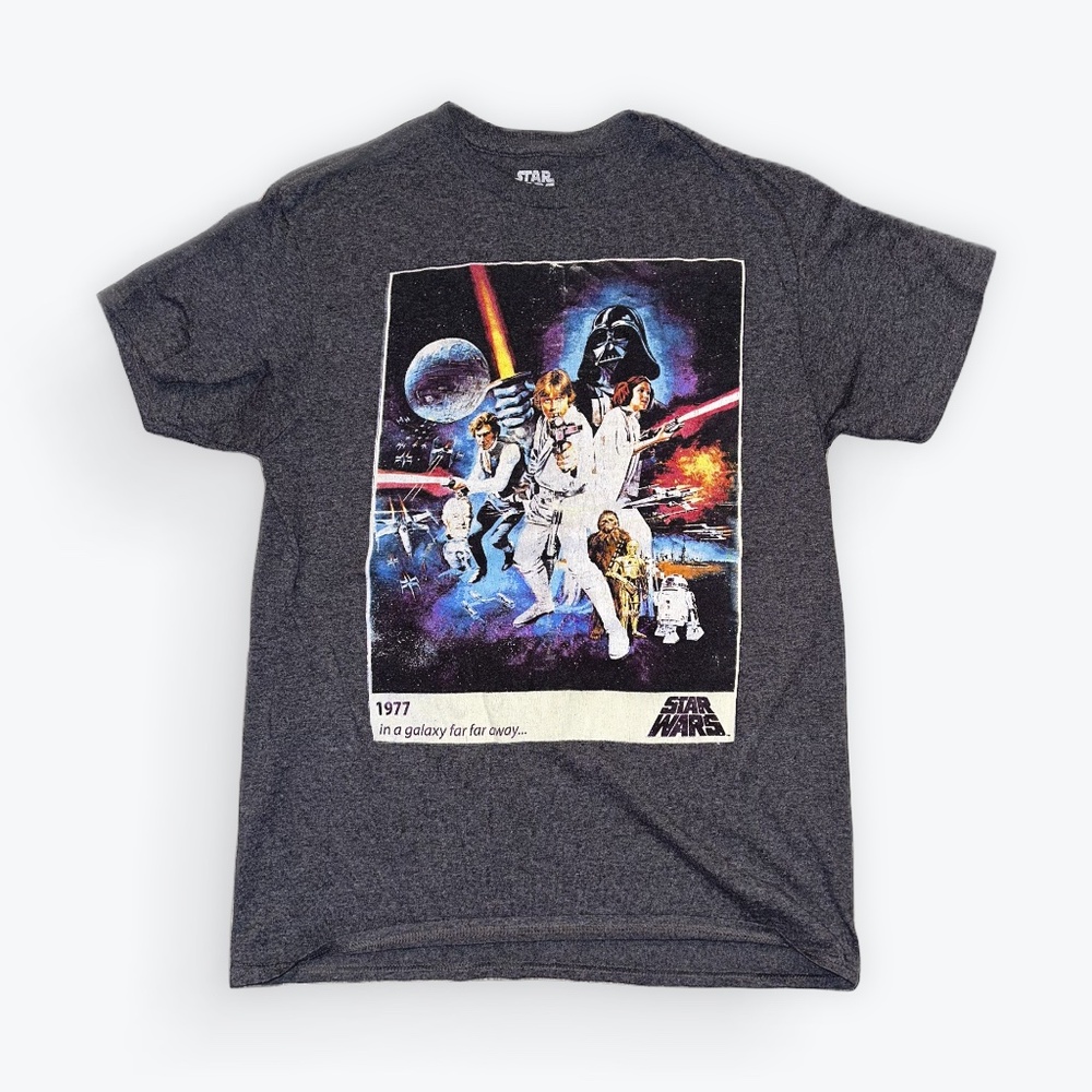 Star Wars T-Shirt Medium